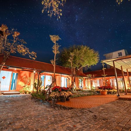 Truong Phu House - Hotel & Apartment Hue Bagian luar foto