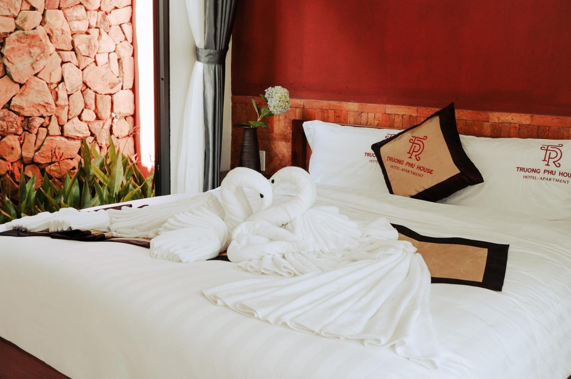 Truong Phu House - Hotel & Apartment Hue Bagian luar foto